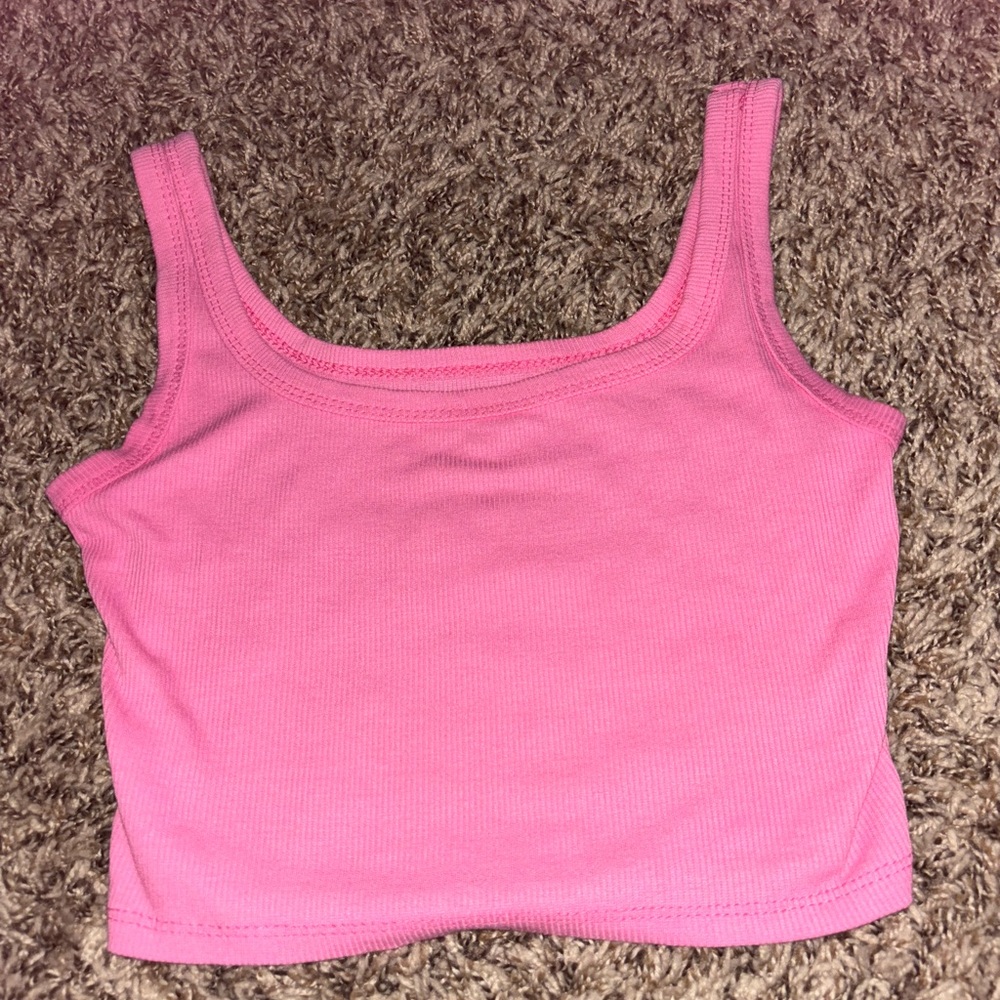 Pink cropped tank top